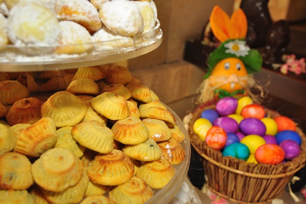 Easter Sunday At Edde Sands